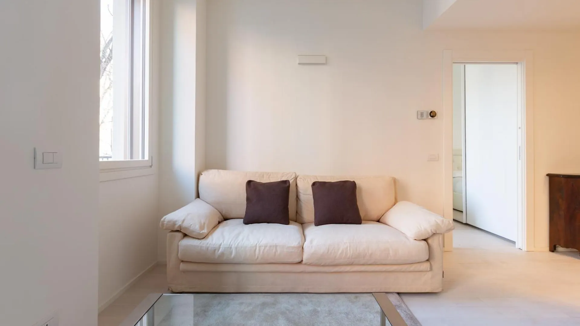 Bullona Elegant Apartment Milan